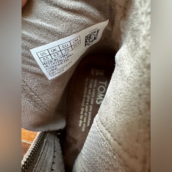 TOMS Majorca peep toe suede ankle laser cut bootie - Picture 7 of 7